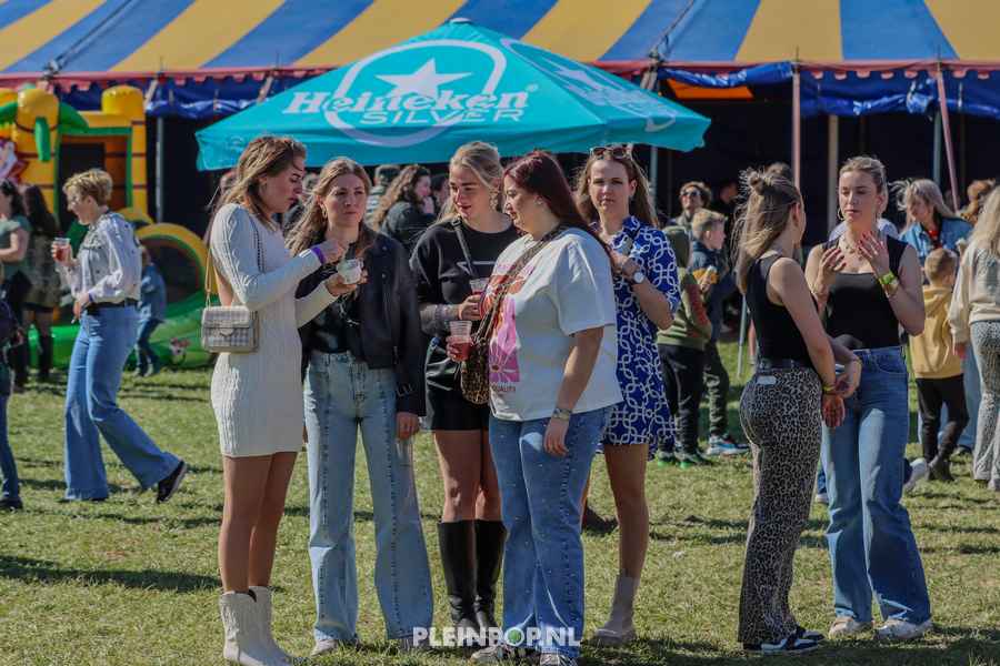 Sfeer Pleinpop Zondag (159)